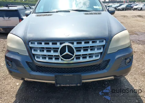 2010 Mercedes-Benz Ml 350 4Matic z USA, uszkodzony, nr VIN 4JGBB8GB4AA534361
